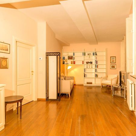 Il Gallo - Charming Apartment In Lucca Heart Exteriör bild