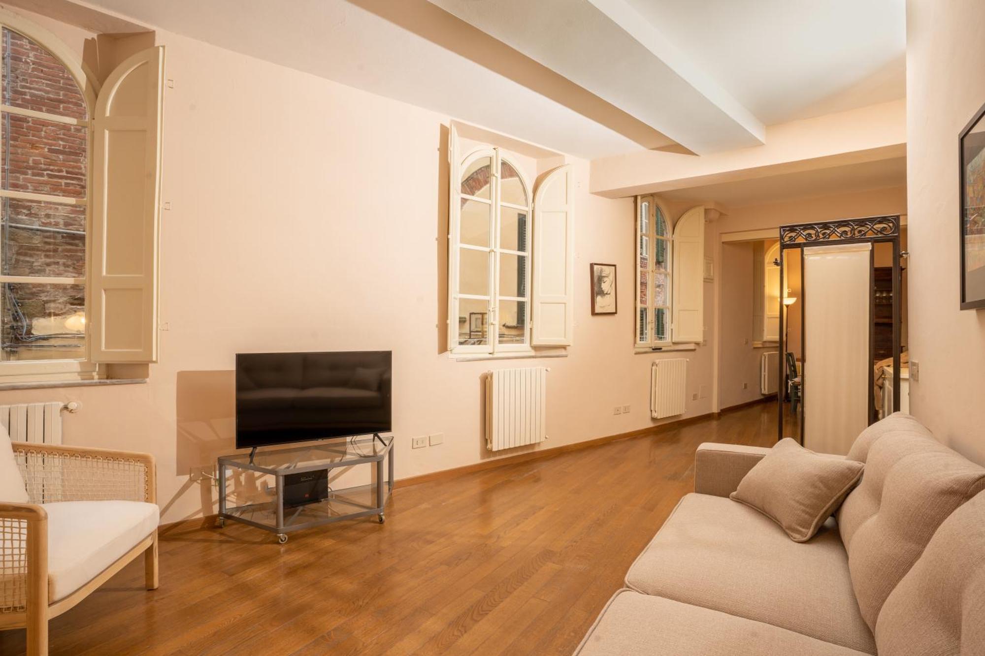 Il Gallo - Charming Apartment In Lucca Heart Exteriör bild