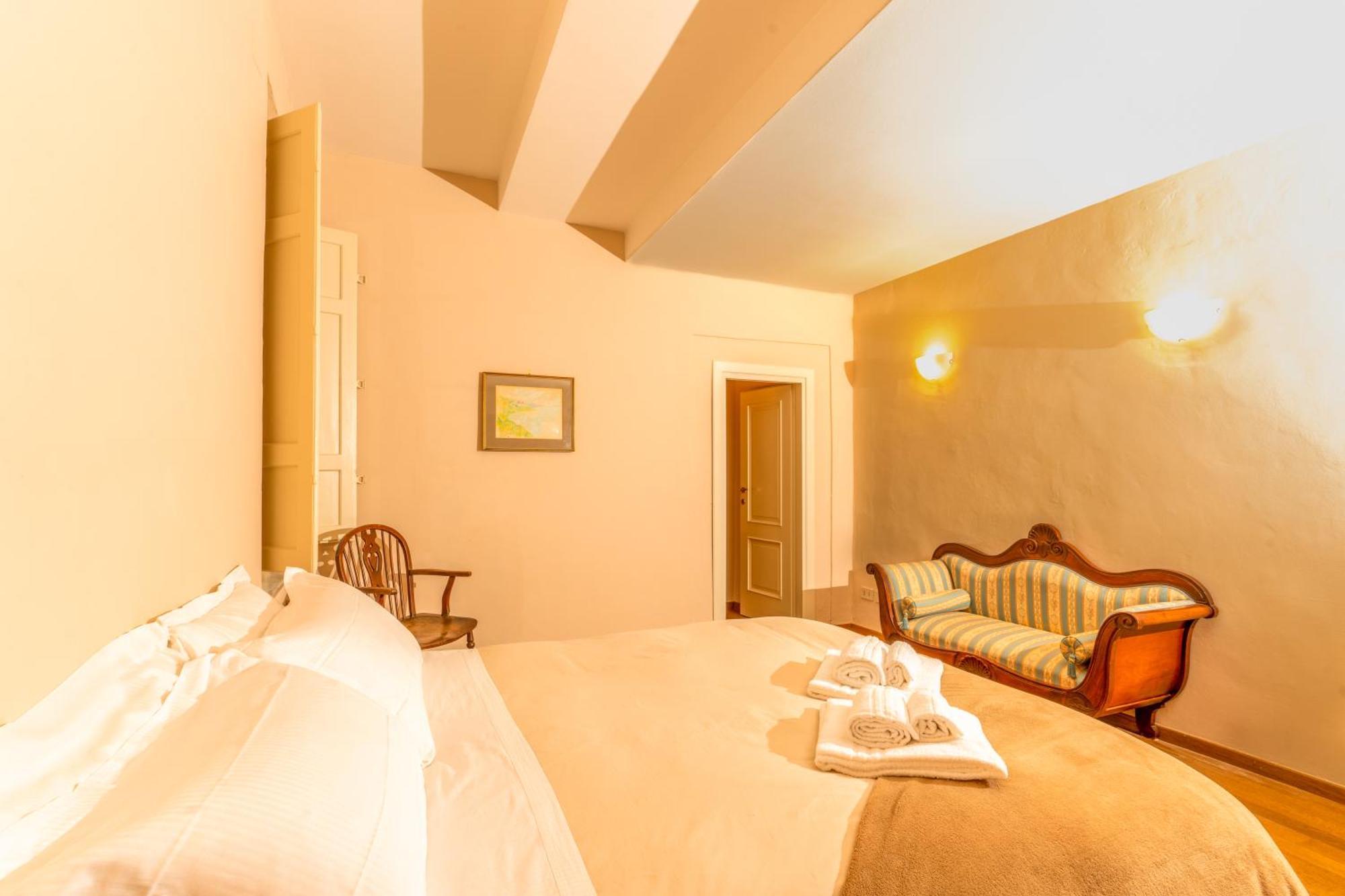 Il Gallo - Charming Apartment In Lucca Heart Exteriör bild