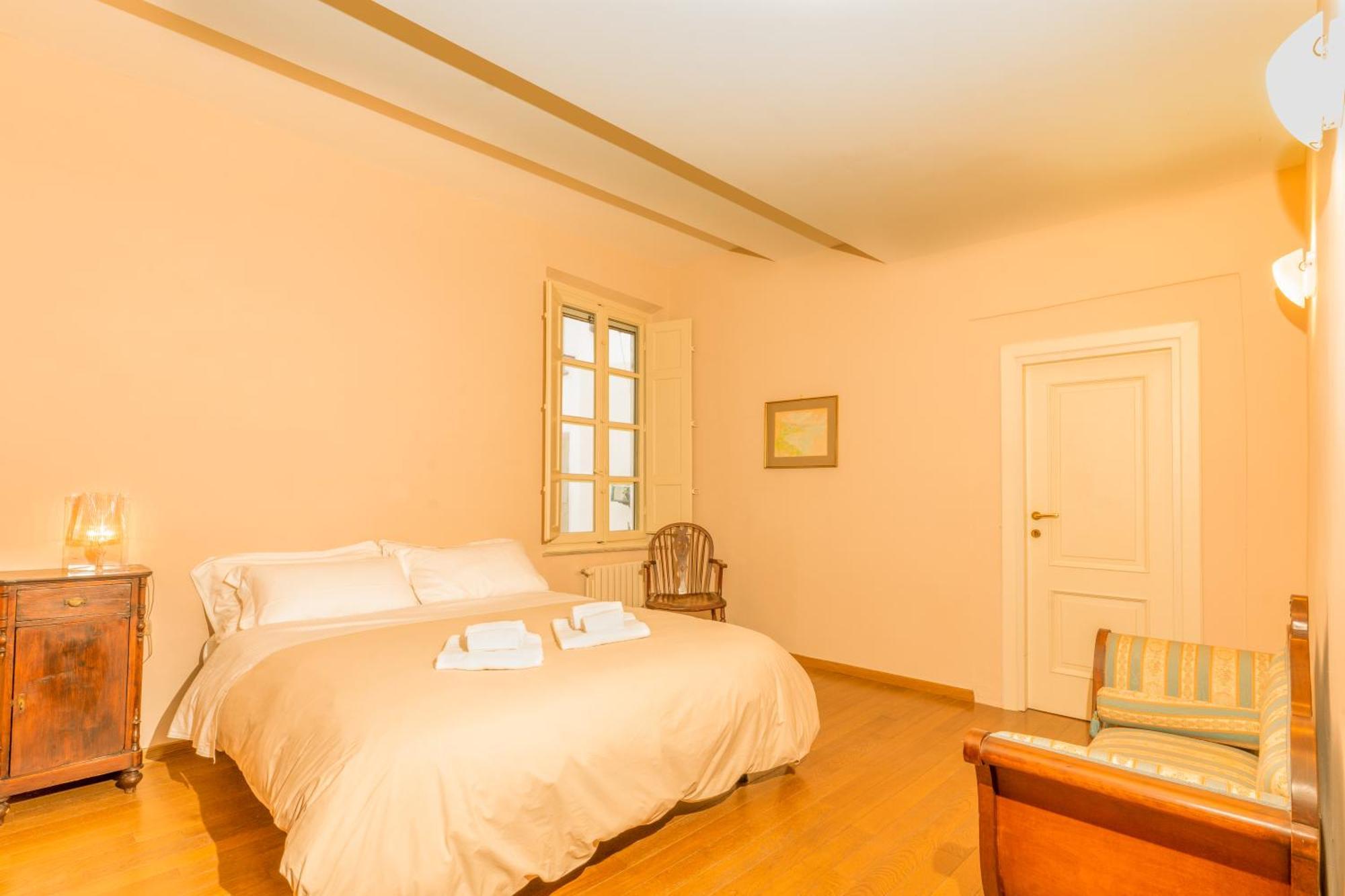 Il Gallo - Charming Apartment In Lucca Heart Exteriör bild