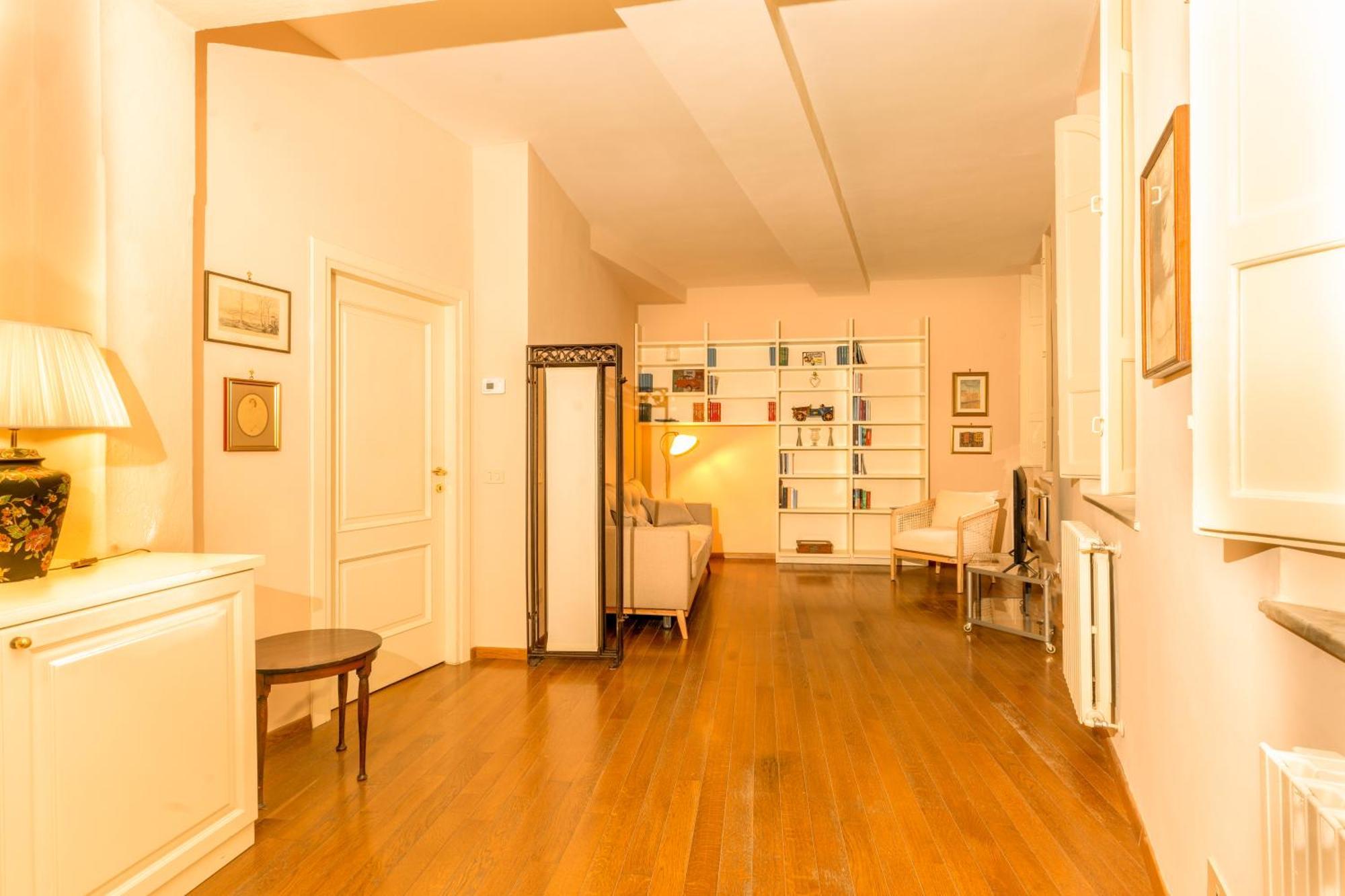 Il Gallo - Charming Apartment In Lucca Heart Exteriör bild