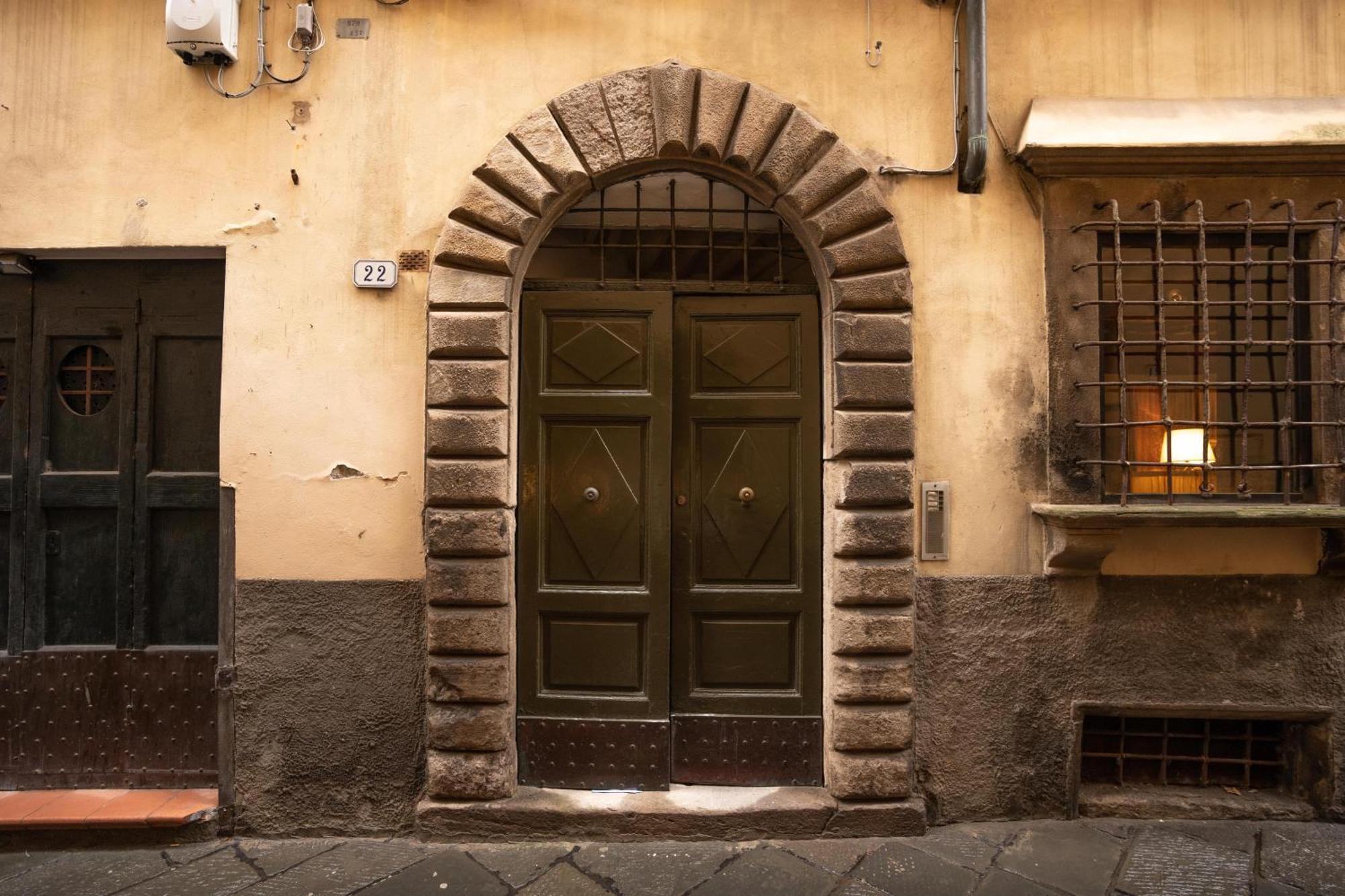 Il Gallo - Charming Apartment In Lucca Heart Exteriör bild